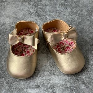 New in Box - toddler shoes, gold (5” long)